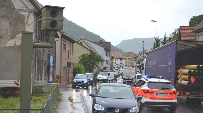 In Unterhausen gibt's einen neuen stationären Blitzer.