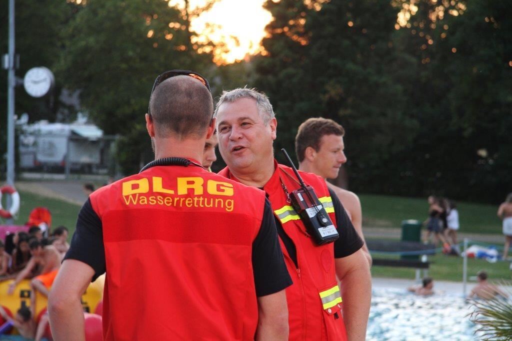 DLRG Poolparty im Pfullinger Freibad 2015