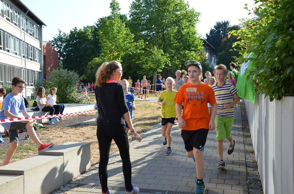 Spendenlauf Friedrich-Schiller-Gymnasium Pfullingen Juli 2015