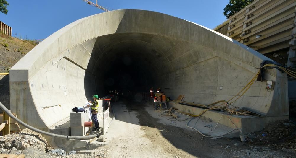 Scheibengipfeltunnel im August 2015