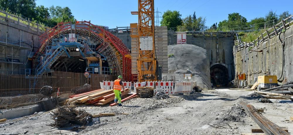 Scheibengipfeltunnel im August 2015