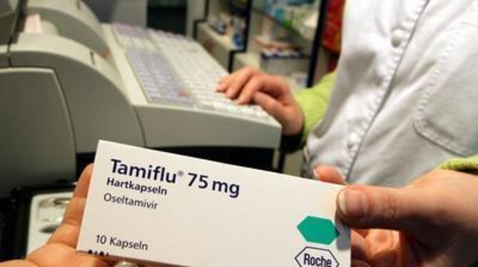 5000 Tamiflu-Tabletten lagern in der Klinik-Apotheke.  FOTO: DPA