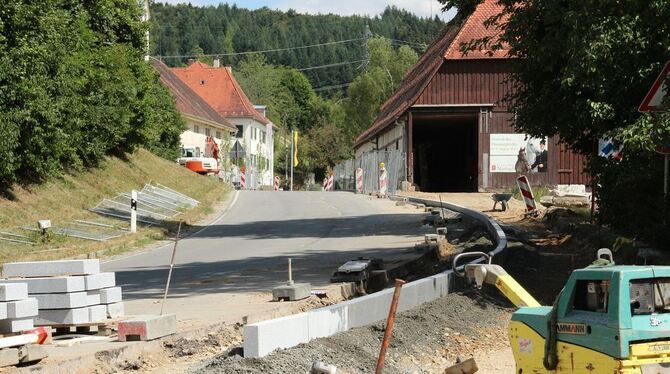 Dauerbaustelle in Marbach, die Verbesserungen bringt.  GEA-FOTO: GEIGER