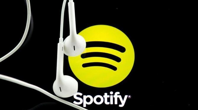 Spotify gilt als Marktführer unter den neuen Streaming-Diensten, die Musik direkt aus dem Netz abspielen. Foto: Ole Spata