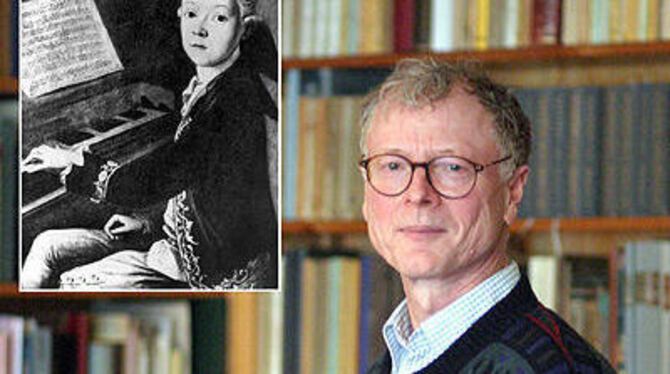 Musikwissenschaftler Manfred Hermann Schmid kennt sich in Sachen Mozart aus. GEA-FOTO: KNAUER