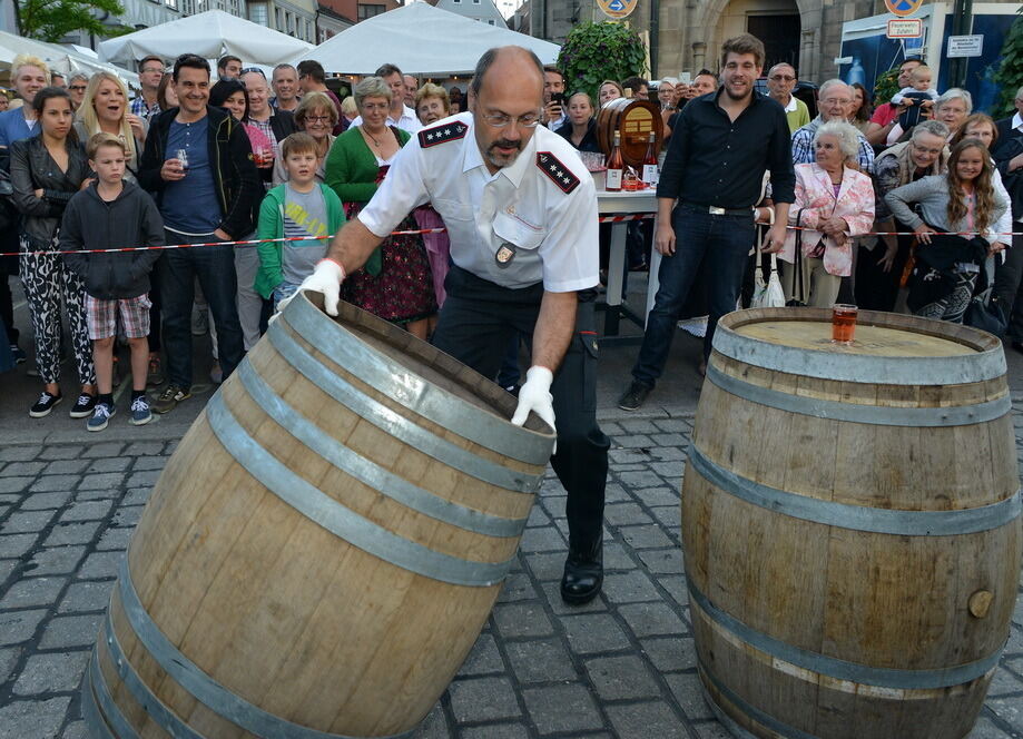 stadt-0509-4fassrollen-niethammer (jpg)