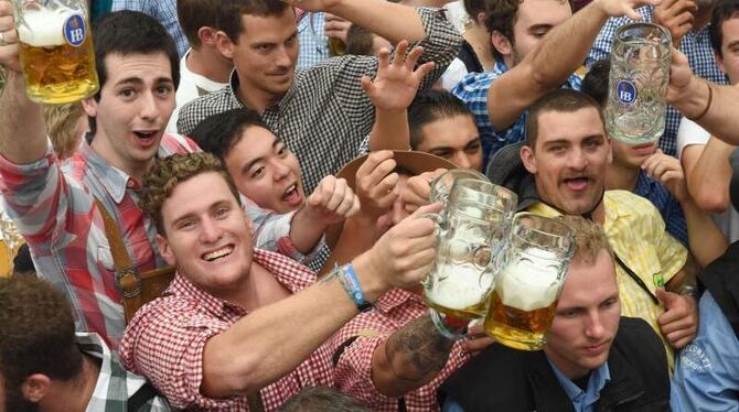 Der Beginn des Oktoberfests in München steht bevor. Das heißt: Millionen Besucher, Millionen Maß Bier, Millionen Kilowattstun