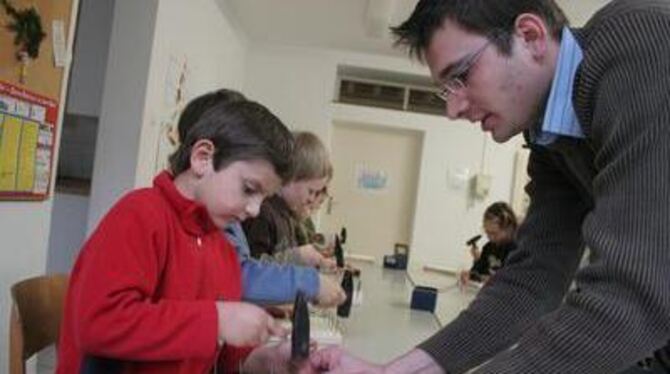 Nicht nur für die Kinder, sondern auch für Lehrer Volker Gröning eröffnen sich mit dem Modellversuch Bildungshaus neue Chancen: