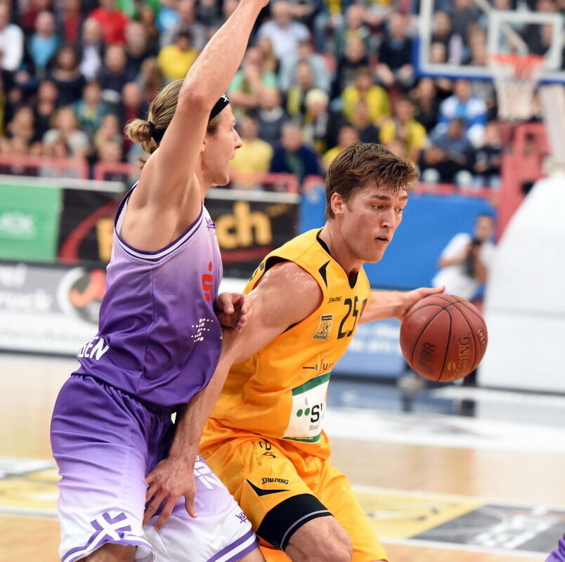 Walter Tigers Tübingen - BG Göttingen 98:56