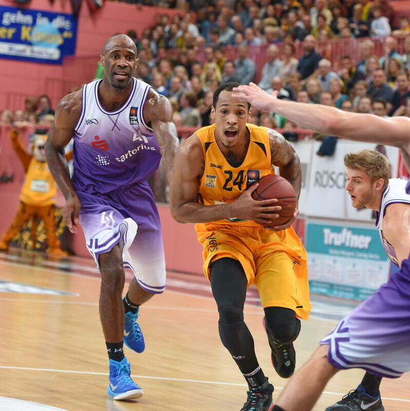 Walter Tigers Tübingen - BG Göttingen 98:56