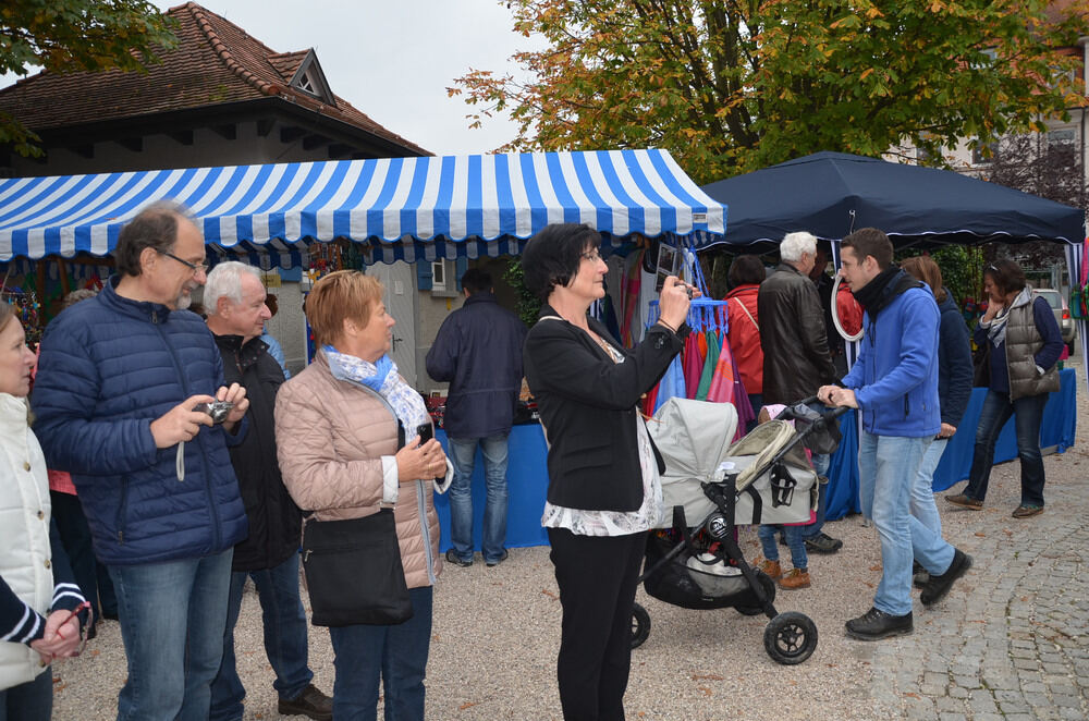 Kunsthandwerkermarkt in Dettingen 2015