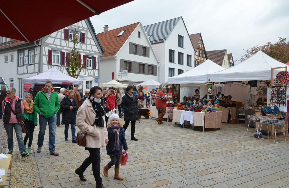 Kunsthandwerkermarkt in Dettingen 2015