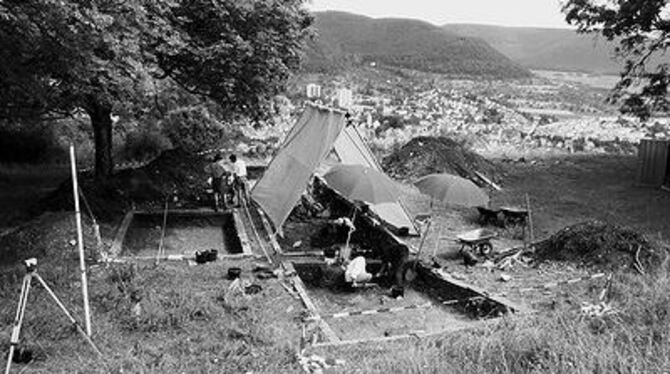 Wissenschaftlich ausgewertet: die Ausgrabungen am &raquo;Rappenplatz&laquo; auf halber Höhe der Achalm. 
GEA-REPRO