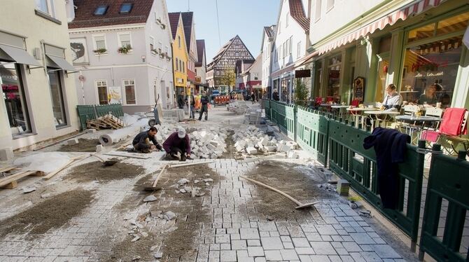 Jetzt ist es offensichtlich: Die Gestaltung der Oberamteistraße orientiert sich in diesem Abschnitt an der Fußgängerzone. FOTO: