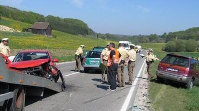 Fünf Verletzte forderte ein Unfall bei Münsingen. FOTO: OEL