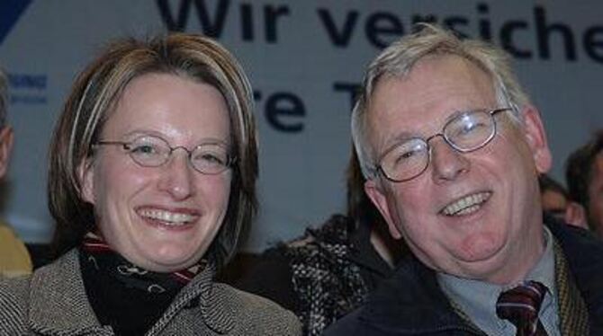 Generationenwechsel: Astrid von Velsen-Zerweck und Helmut Gebhardt. FOTO: SCHREINER