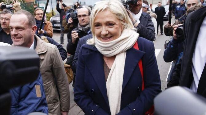 Marine Le Pen bemüht sich nach Kräften um einen bürgerlichen Anstrich für ihre Partei. Foto: Julien Warnand