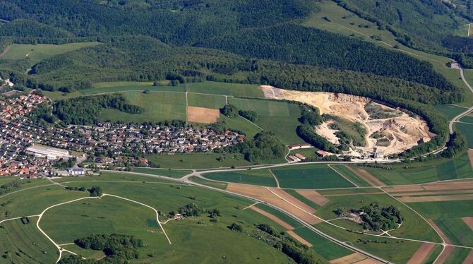 Im Genkinger Schotterwerk soll der Abbau künftig in nordwestlicher Richtung fortgesetzt und gleichzeitig die Rekultivierung des