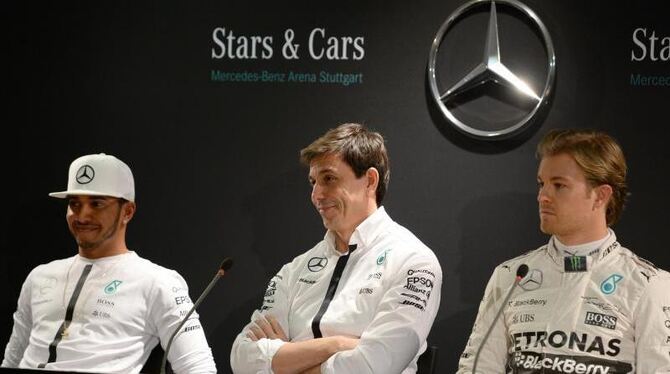 Mercedes-Motorsportchef Toto Wolff hat mit Hamilton und Rosberg erneut souverän die Konstrukteurs-WM gewonnen. Foto: Deniz Ca