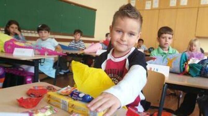 Froh sind an der Beger-Schule nicht nur die Schulanfänger. ARCHIVFOTO: TRINKHAUS