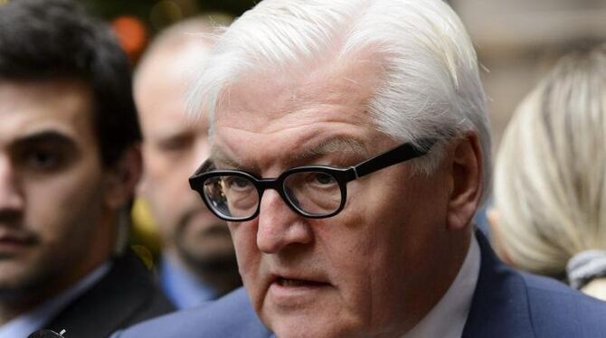 Außenminister Steinmeier zweifelt an der Vereinbarung der EU-Staaten über die Verteilung von insgesamt 160 000 Asylbewerbern