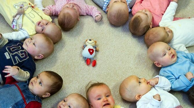 Unternehmen, deren Mitarbeiter 2015 für viel Nachwuchs gesorgt haben, haben gute Chancen auf den Titel "kinderreichster Arbeitge