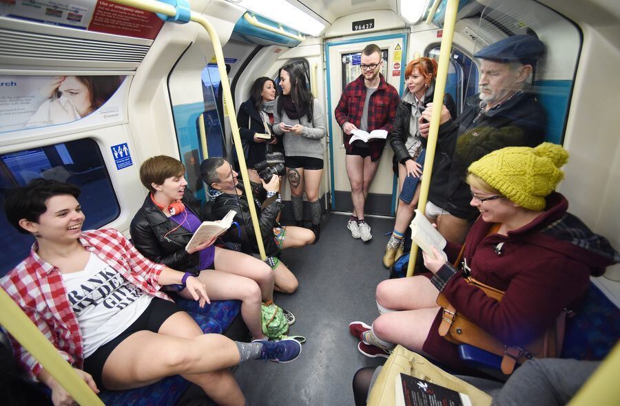 Ohne Hose U-Bahn fahren in 60 Städten