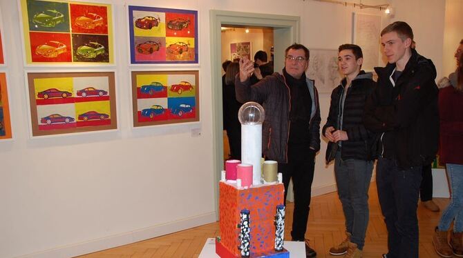 Gelungene Schülerarbeiten sehr gut präsentiert: Die Ausstellung im alten Oberamt in Gammertingen macht den jungen Künstlern und