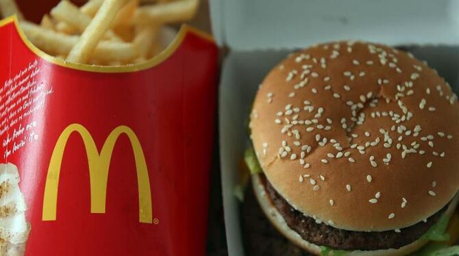 Big Mac Menü von McDonald's: Rund 450 bis 500 Millionen Euro will das Unternehmen gemeinsam mit seinen Lizenz-Partnern bis En