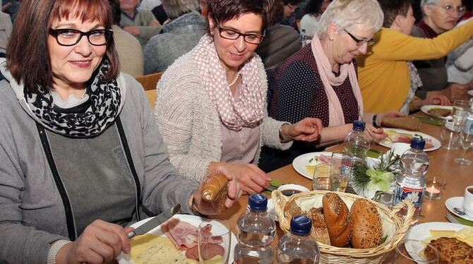 Frisch auf den Tisch, weil in nächster Nähe produziert: Beim Biosphärenfrühstück gab’s ausschließlich regionale Lebensmittel.  F