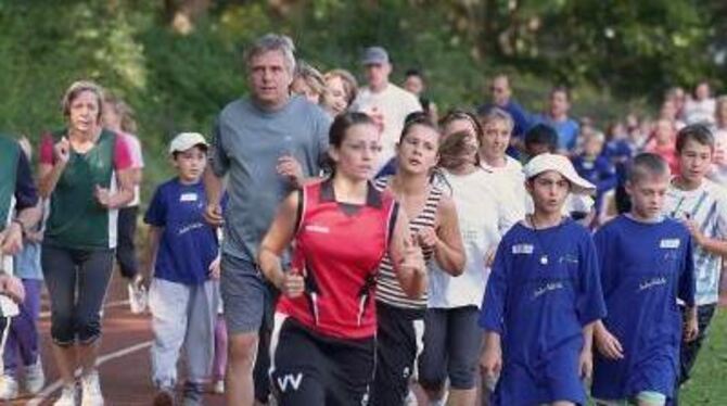 Ob ambitioniert oder gemütlich, ob in Turnschuhen oder im Rollstuhl: Beim 8. Spendenmarathon darf und soll jeder mitmachen. Im v