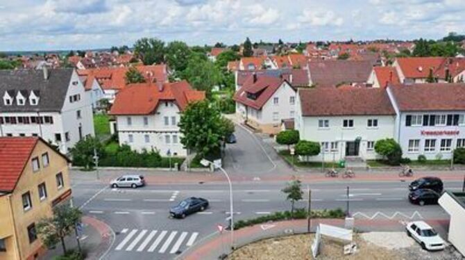 Verkehrsberuhigt oder nicht? Der geplante Umbau der oberen Breitestraße (mit Zebrastreifen) ist in der Kritik.
GEA-FOTO: MEYER