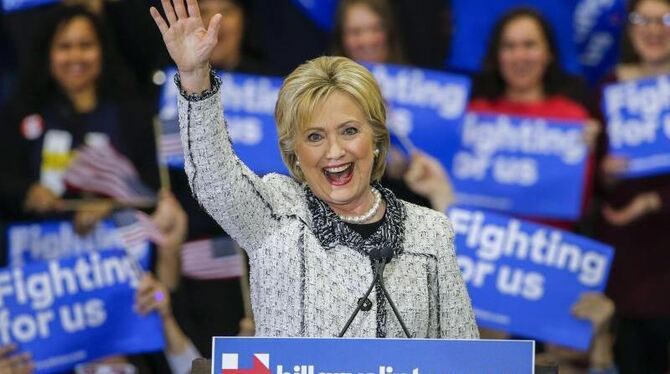 Hillary Clinton feiert ihren Sieg in South Carolina. Foto: Erik S. Lesser