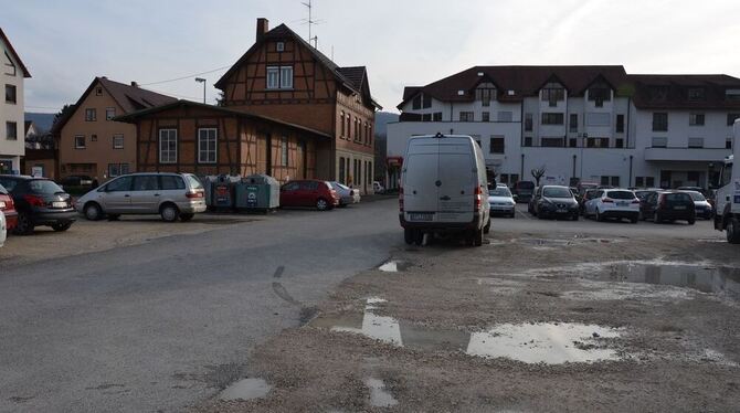 Wird als ungenügende Nutzung und entwicklungsfähig empfunden: die Parkplätze auf dem ehemaligen Straßenbahnhofsgelände mitten im