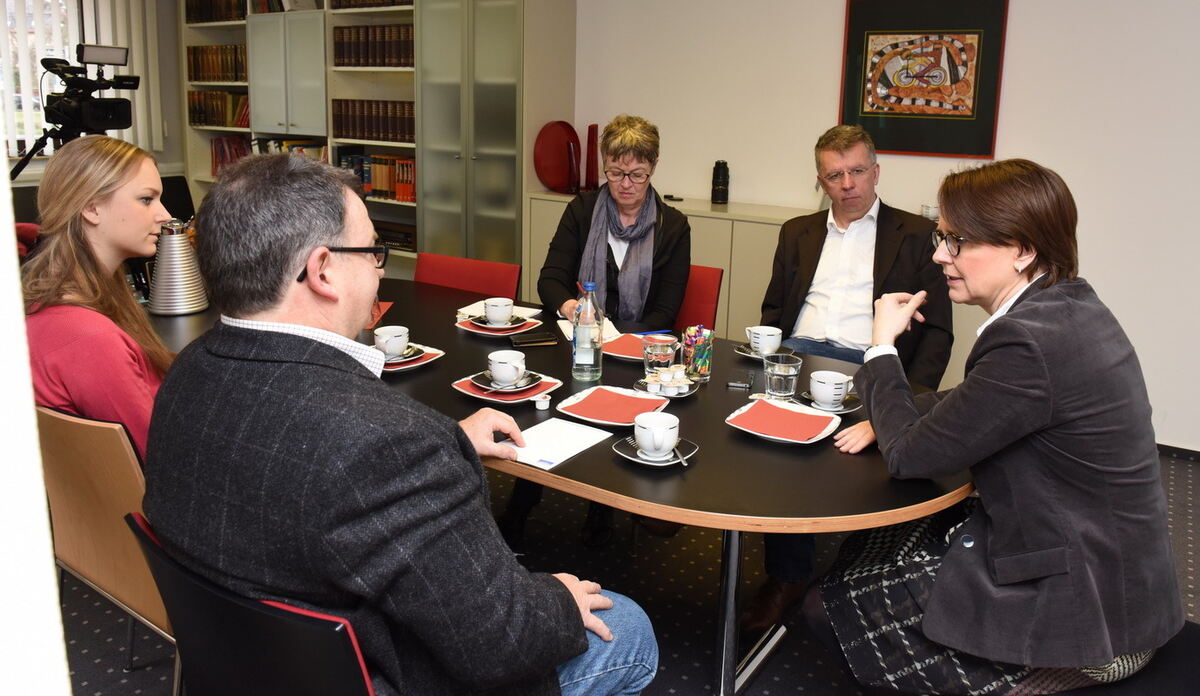 Annette Widmann-Mauz zu Besuch beim GEA