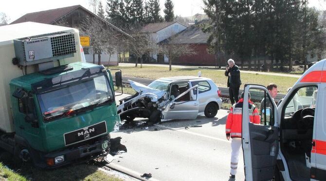 Die Polofahrerin wurde beim Unfall schwer verletzt.