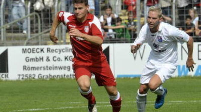 SSV Reutlingen Andreas Rill (links).
FOTO: NIETHAMMER