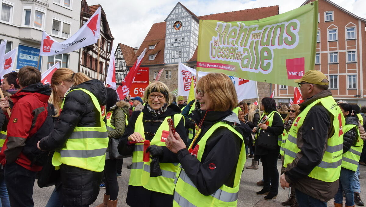 ver.di Kundgebung auf dem Marktplatz Reutlingen 27. April 2016