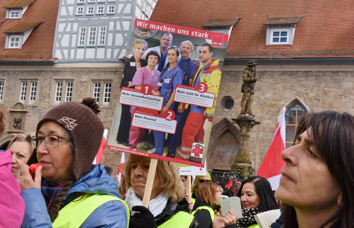 ver.di Kundgebung auf dem Marktplatz Reutlingen 27. April 2016