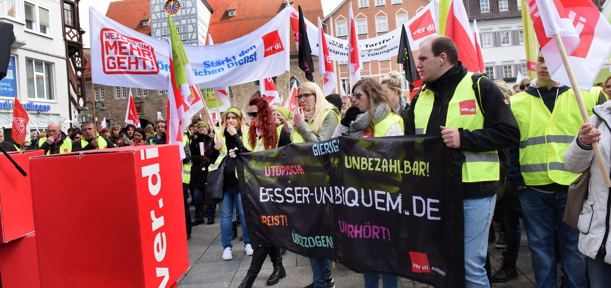 ver.di Kundgebung auf dem Marktplatz Reutlingen 27. April 2016