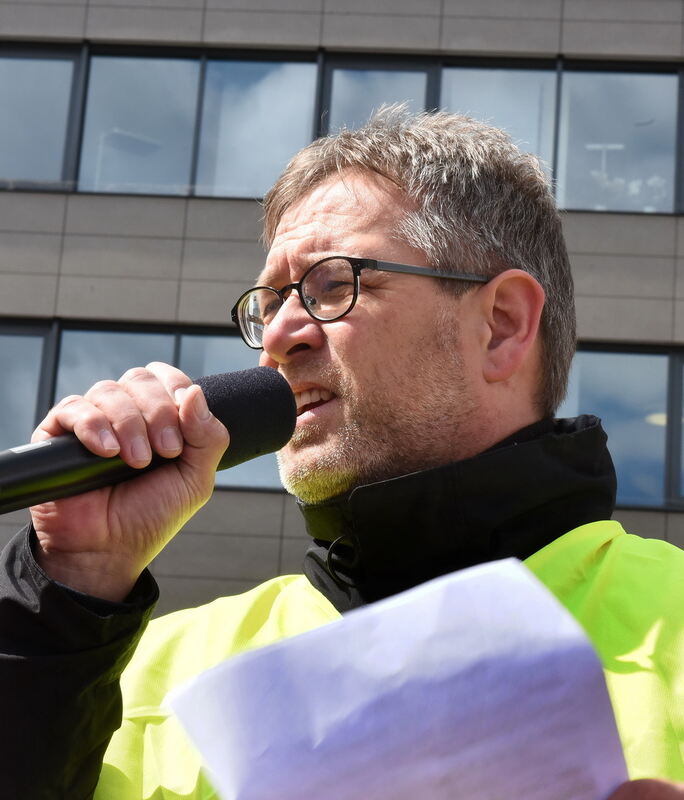 ver.di Kundgebung auf dem Marktplatz Reutlingen 27. April 2016