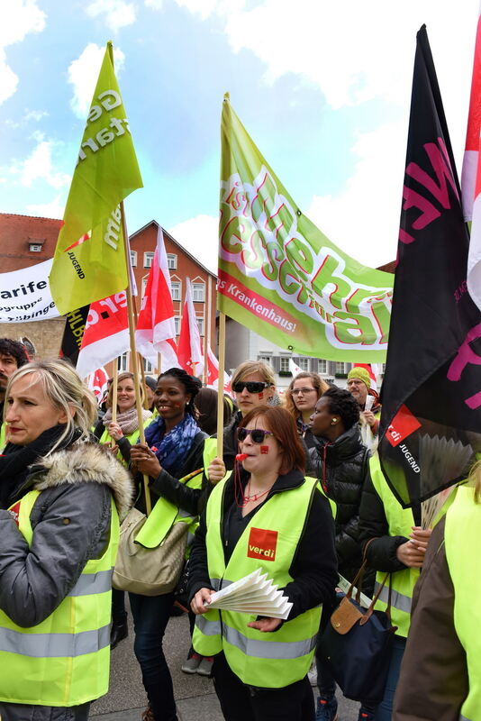 ver.di Kundgebung auf dem Marktplatz Reutlingen 27. April 2016