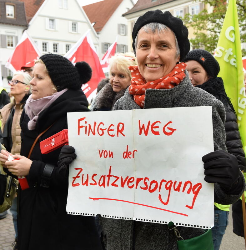 ver.di Kundgebung auf dem Marktplatz Reutlingen 27. April 2016