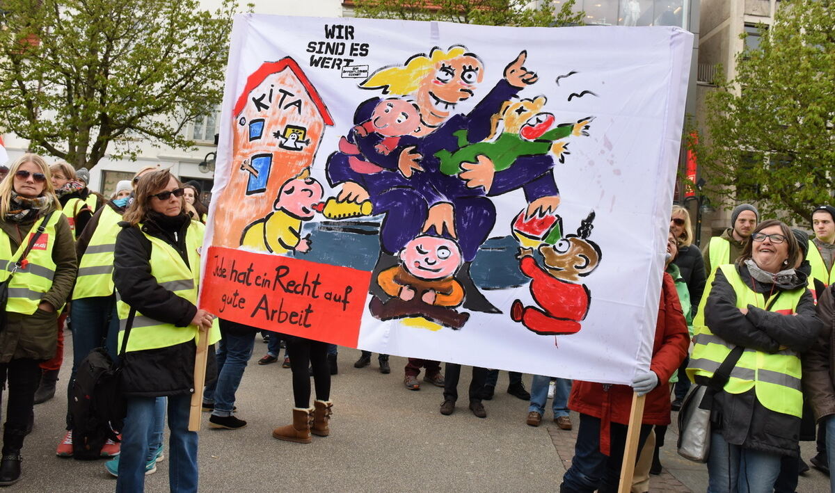 ver.di Kundgebung auf dem Marktplatz Reutlingen 27. April 2016