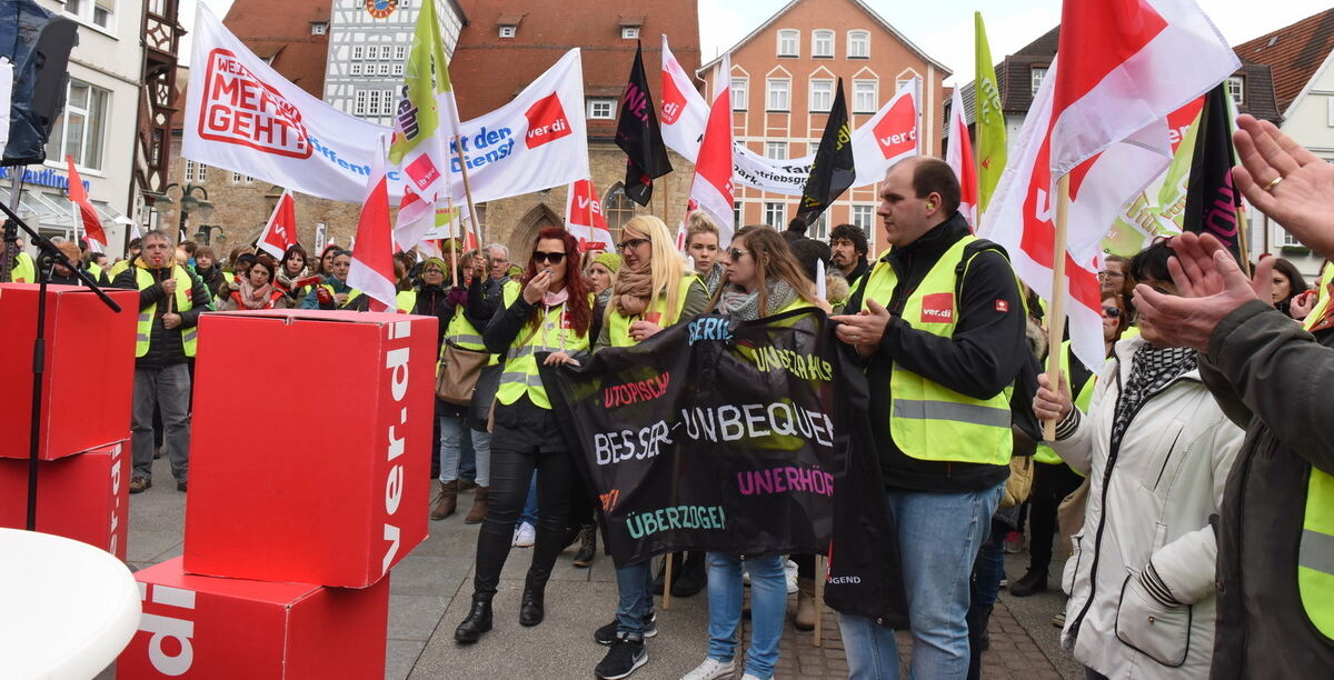 ver.di Kundgebung auf dem Marktplatz Reutlingen 27. April 2016