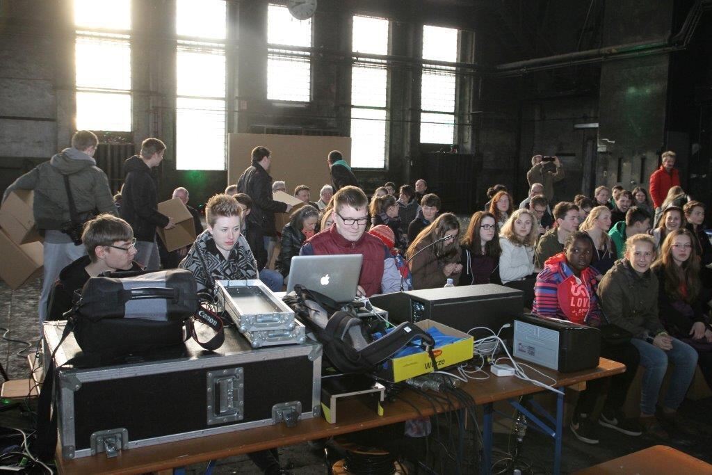 Jugendgottesdienst in der großen Schmiedehalle Henning-Areal Metzingen