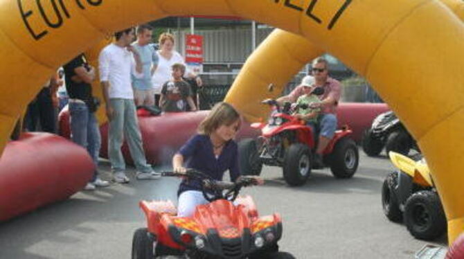 Quadfahren gehörte auch am Sonntag wieder zu den absoluten Rennern beim Breuninger-Kinderfest. FOTO: RENZ