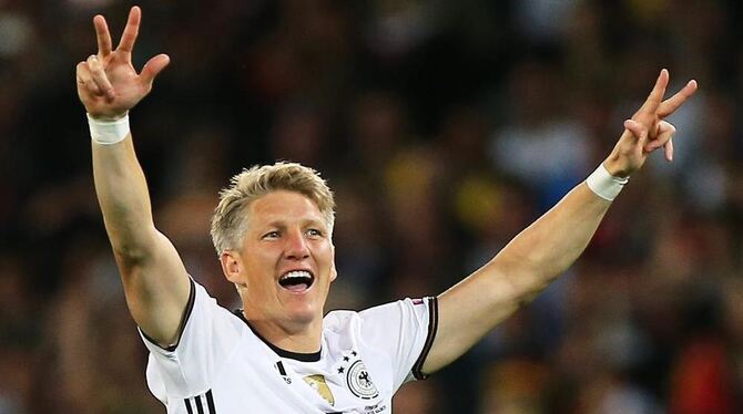 Der eingewechselte Bastian Schweinsteiger sorgte in der Nachspielzeit für die Entscheidung.