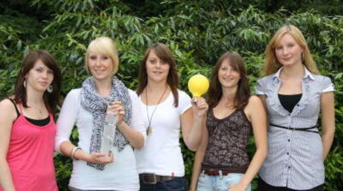 Das Team von &raquo;fit 4 energy&laquo; (von links): Leonie Schwarz, Annalena Dinkel, Alisa Gaiser, Nina Braunert und Katharina