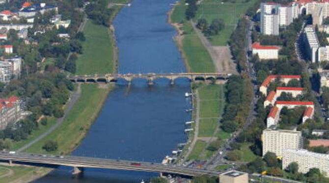 Wunderhübsch, aber kein Weltkulturerbe mehr: Das Elbtal bei Dresden. FOTO: DPA